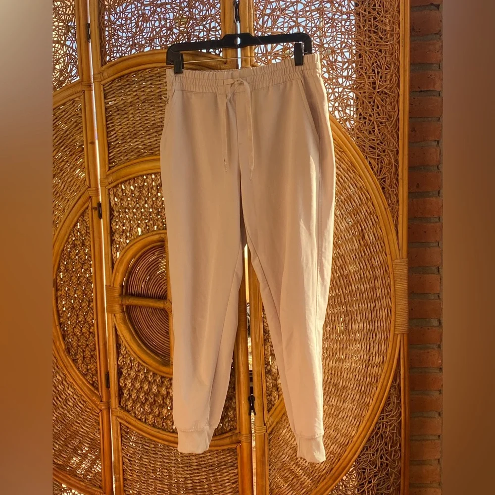 Calvin Klein Men's Beige Joggers